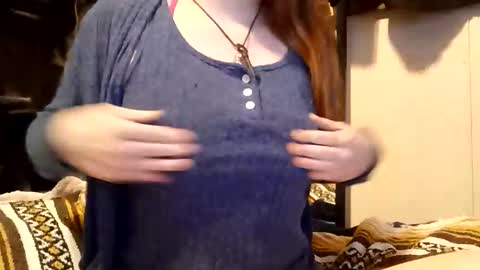 lunathepoet online show from May 22, 2026, 1:57 am