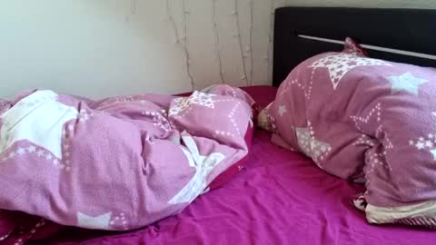 Luna  powered by bitch dust online show from December 31, 2024, 11:31 am