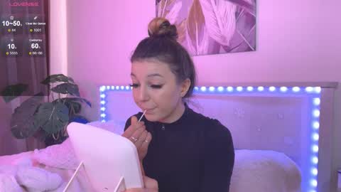 Veronica online show from March 26, 2026, 8:20 am