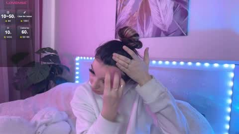 Veronica online show from April 7, 2026, 7:42 am