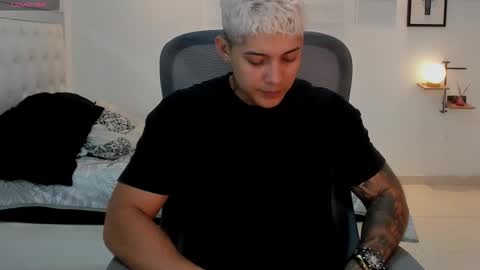 Lunay online show from February 6, 2026, 12:04 am