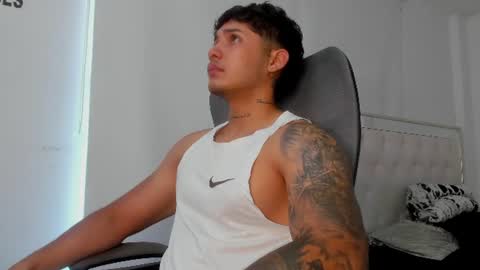 Snapshot of lunay_xtreemboy chatting on July 5, 2026, 3:41 pm Lunay online show from July 5, 2026, 3:41 pm