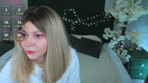 Lune FallenStar online show from June 28, 2026, 9:37 am