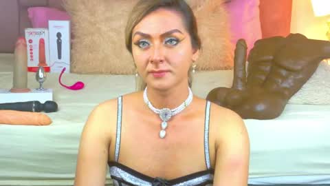 Snapshot of lunitadiva chatting on May 5, 2026, 4:15 pm lunitadiva online show from May 5, 2026, 4:15 pm