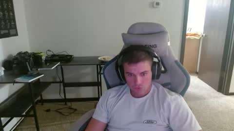 lunk3232 online show from December 19, 2025, 9:00 pm