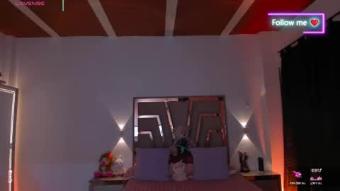 LUNA ROSE online show from April 21, 2026, 3:02 am