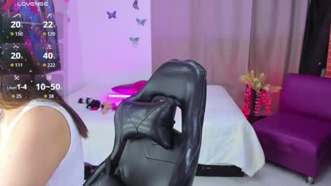 LunoxLili online show from February 26, 2026, 1:15 am