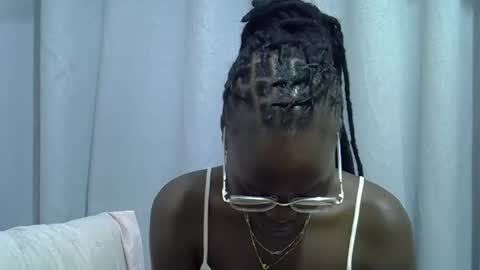 sweet girl online show from December 21, 2025, 6:31 am