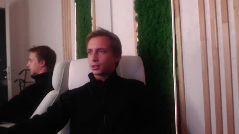 Snapshot of lureren chatting on April 3, 2026, 7:56 pm Ren online show from April 3, 2026, 7:56 pm