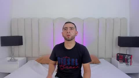 Snapshot of lushian_luna chatting on May 13, 2026, 4:15 pm Lushian And Luna online show from May 13, 2026, 4:15 pm