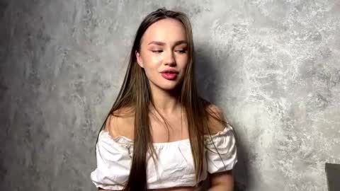 Snapshot of lushmira chatting on September 25, 2025, 12:03 am Mira online show from September 25, 2025, 12:03 am