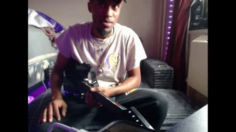 LUST online show from September 24, 2025, 9:18 pm