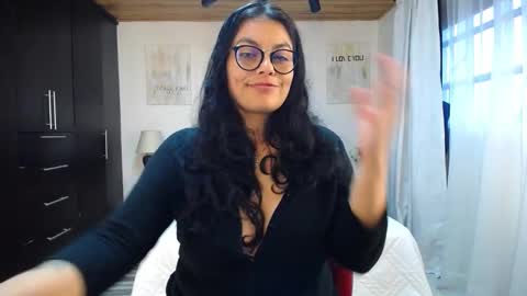 Snapshot of lust_mom chatting on March 11, 2025, 11:04 pm Angela 3 online show from March 11, 2025, 11:04 pm