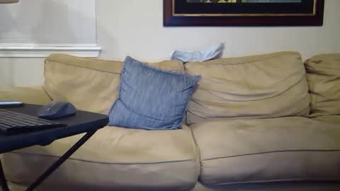 lustersp1ce online show from January 31, 2025, 2:15 am