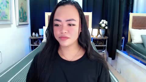 Snapshot of lustfuloffendertrina chatting on January 20, 2025, 4:10 am Trina online show from January 20, 2025, 4:10 am