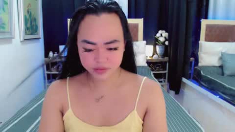 Snapshot of lustfuloffendertrina chatting on January 24, 2025, 2:49 am Trina online show from January 24, 2025, 2:49 am