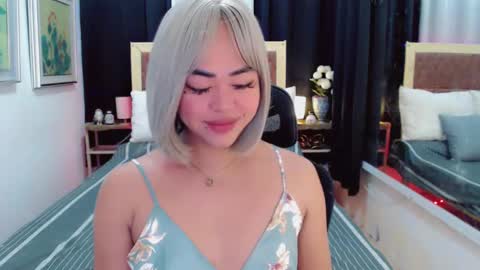 Snapshot of lustfuloffendertrina chatting on January 31, 2025, 1:33 am Trina online show from January 31, 2025, 1:33 am