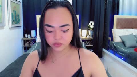 Snapshot of lustfuloffendertrina chatting on February 13, 2025, 11:17 am Trina online show from February 13, 2025, 11:17 am