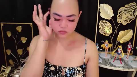 Trina online show from April 14, 2026, 7:03 am