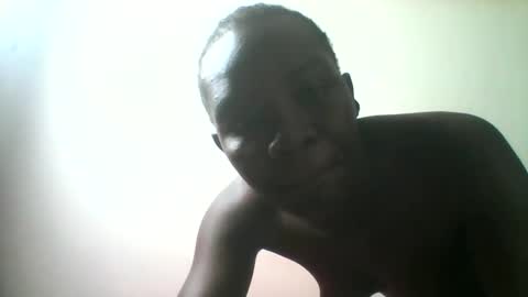 aura online show from October 19, 2025, 6:58 am