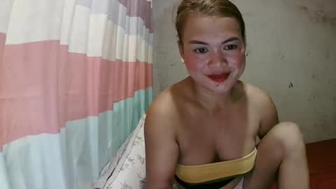 Snapshot of lusty_babe25 chatting on October 4, 2025, 3:04 am Flora Mae online show from October 4, 2025, 3:04 am
