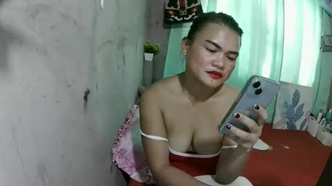 Snapshot of lusty_babe25 chatting on April 24, 2026, 8:06 am Flora Mae online show from April 24, 2026, 8:06 am