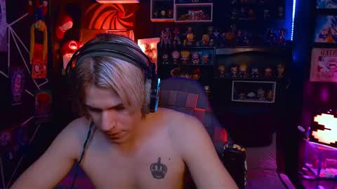 lustymatt online show from October 15, 2025, 4:01 am