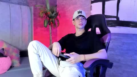 Snapshot of luuck_6 chatting on February 24, 2026, 7:17 am luuck online show from February 24, 2026, 7:17 am