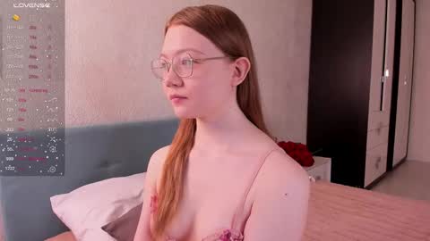 Tessa online show from March 11, 2026, 1:44 am