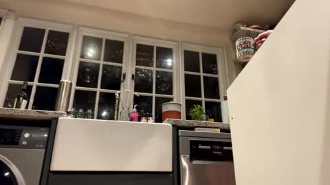 Snapshot of luvcamgirlz chatting on March 3, 2025, 5:53 am luvcamgirlz online show from March 3, 2025, 5:53 am