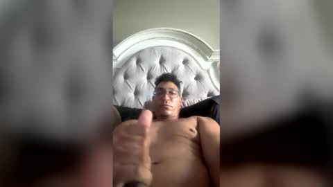 luvtoesnass69 online show from June 1, 2026, 2:19 pm