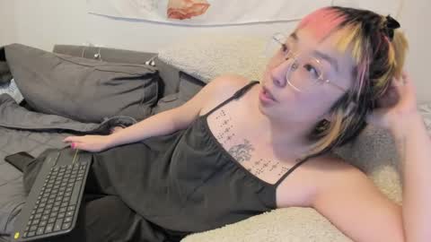 LuxGray online show from December 5, 2024, 10:12 pm