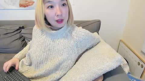 LuxGray online show from March 2, 2025, 3:45 am