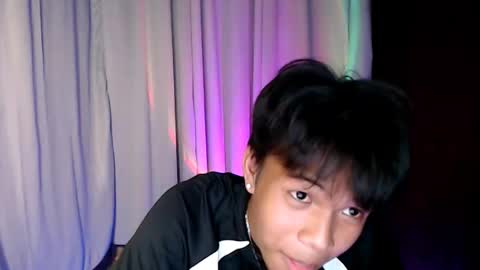 luxirfy online show from March 22, 2026, 6:55 pm