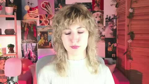 Ray online show from January 8, 2025, 11:43 am