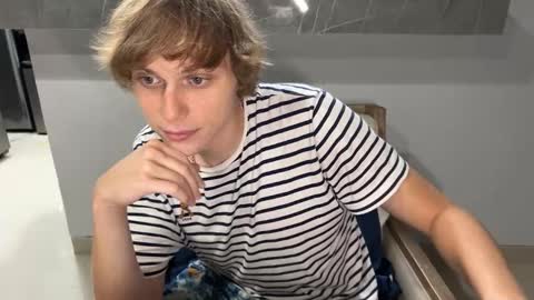 luxury_bob online show from February 28, 2026, 4:19 pm