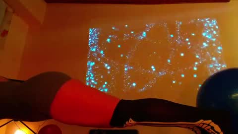 Liss online show from April 15, 2026, 3:41 pm