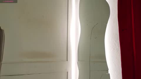 Tommy and Polly online show from December 18, 2025, 8:59 pm