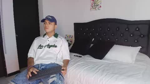 Snapshot of luxurymatthew chatting on July 1, 2026, 1:13 pm luxurymatthew online show from July 1, 2026, 1:13 pm
