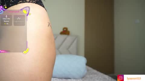 Snapshot of lya_aron_couple chatting on September 27, 2025, 7:08 pm lya_aron_couple online show from September 27, 2025, 7:08 pm