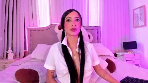 Snapshot of lya_brown chatting on April 23, 2026, 11:31 am lya_brown online show from April 23, 2026, 11:31 am