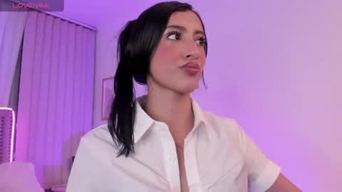 Snapshot of lya_brown chatting on April 28, 2026, 11:26 am lya_brown online show from April 28, 2026, 11:26 am