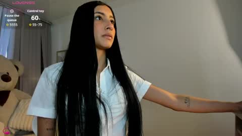 Snapshot of lya_brown chatting on May 14, 2026, 11:28 am lya_brown online show from May 14, 2026, 11:28 am