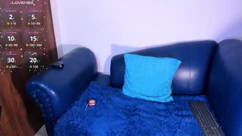 LYA DUBOIS  online show from February 13, 2026, 1:34 am