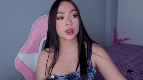  Lya  online show from November 19, 2025, 2:28 pm