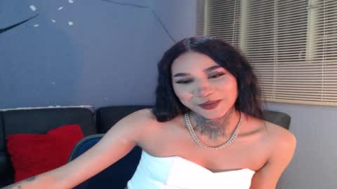 lyam_ebony online show from November 24, 2025, 3:17 am