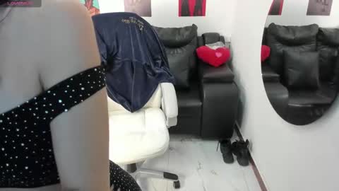  Lycoris  online show from October 1, 2025, 8:48 pm