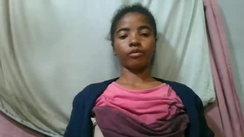 lydie856696 online show from June 16, 2026, 2:47 am