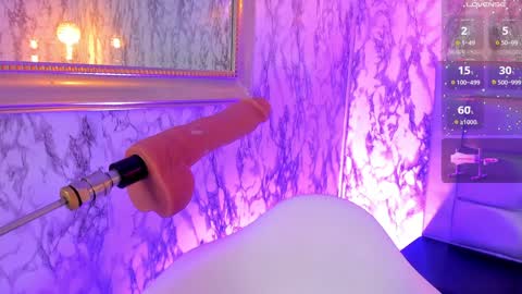 Lyen Rae  online show from December 18, 2024, 2:10 am