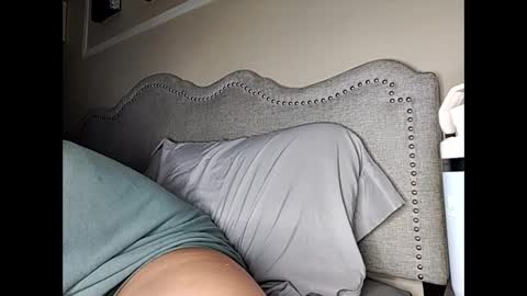 Olivia online show from December 4, 2024, 3:04 am